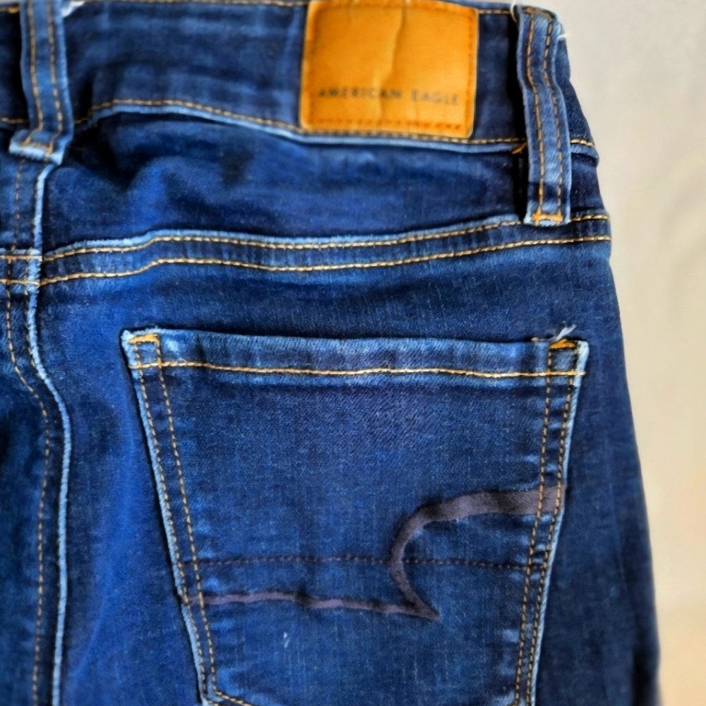 American Eagle Lightly Distressed Skinny Stretch Denim Jeans Size 00 Extra Short